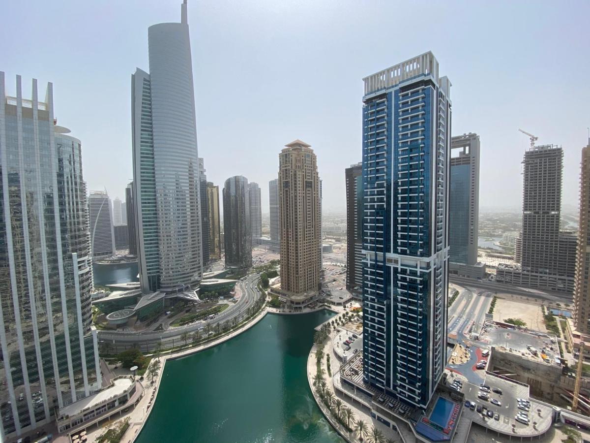 One Bedroom Apartment With Pool & Gym Near Marina Dubaj Kültér fotó
